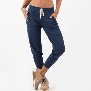 Vuori Joggers